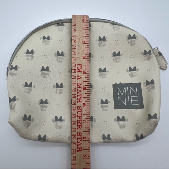 Disney Minnie Pink and Cream Cosmetic Pouch & Bag Set | EUC - Picture 12 of 14